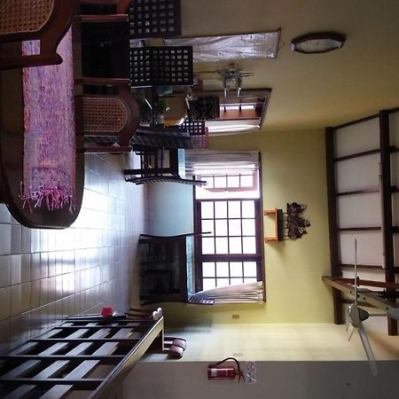 Peye Guesthouse Malang Exterior photo